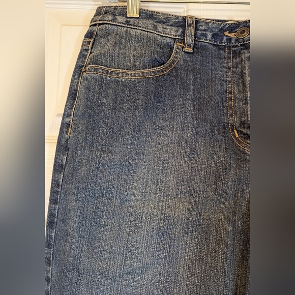 Talbot Stretch Women's high rise blue medium wash jeans Capri button snap sz 10 - Picture 3 of 9